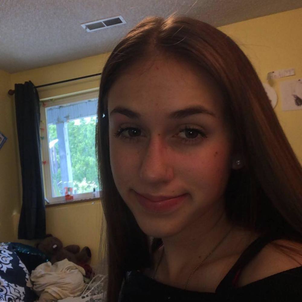 Meet your Posher, Kayla